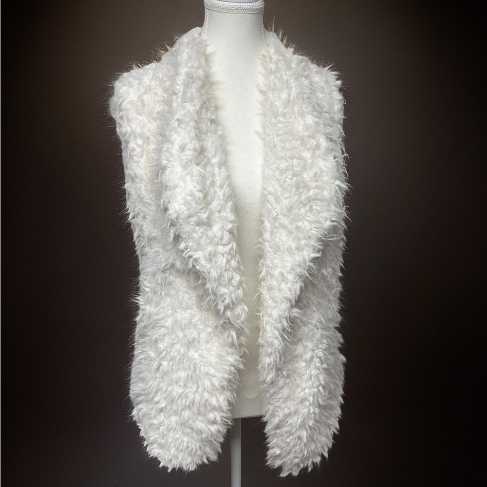 Vest Long Fuzzy, EUC, sleeveless, Sz Small P2P 18.5”, 100% Poly, Dry Cl